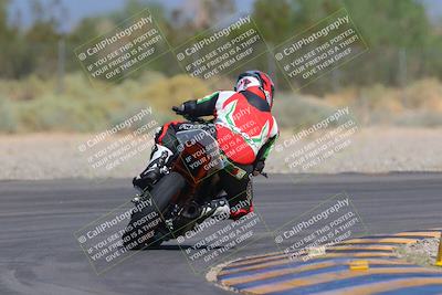 media/Sep-25-2023-Moto Forza (Mon) [[81ffa65e0a]]/B-C Group/Session 4 (Turn 2 Backside)/